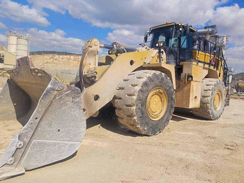 Chargeuse sur pneus CATERPILLAR 988K