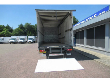 Camion à rideaux coulissants DAF LF 250 250 bak + klep + schuifzeil E6: photos 3 Camion à rideaux coulissants DAF LF 250 250 bak + klep + schuifzeil E6: photos 3