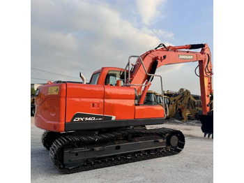 Pelle DOOSAN DX140