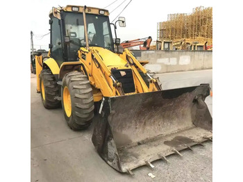 Tractopelle JCB 3CX