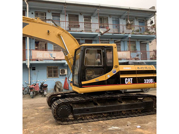 Pelle sur chenille CATERPILLAR 320CL