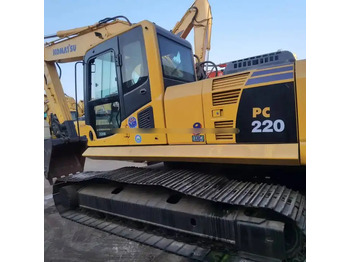 Pelle sur chenille KOMATSU PC200-8