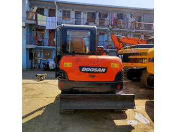 Pelle sur chenille Awesome Performance Korea Imported Small Scale Used Doosan Dx60 Excavator in Shanghai: photos 3