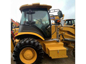 Tractopelle CATERPILLAR 420F