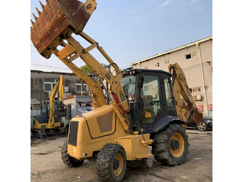 Tractopelle JCB 3CX