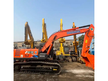 Pelle sur chenille HITACHI ZX200