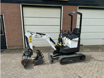 Mini pelle BOBCAT E10