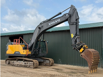 Pelle sur chenille VOLVO EC300EL