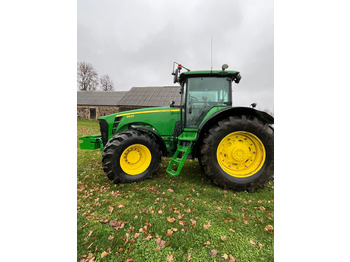 Tracteur agricole JOHN DEERE 8530