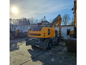 Pelle sur pneus LIEBHERR LH 22 M