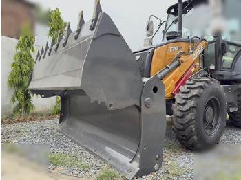 Tractopelle neuf CASE 770NX MAGNUM: photos 4