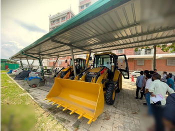 CATERPILLAR 424 - crédit-bail CATERPILLAR 424: photos 5