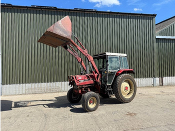 Tracteur agricole INTERNATIONAL