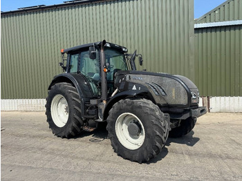 Tracteur agricole VALTRA T163
