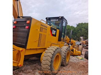 Niveleuse CATERPILLAR 140G