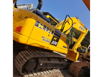 Pelle sur chenille KOMATSU PC200