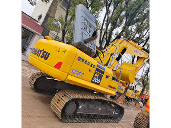 Pelle sur chenille KOMATSU PC200