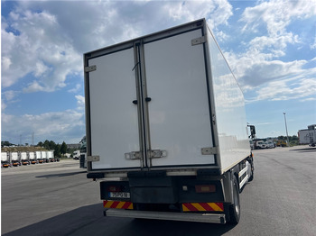 Camion frigorifique Volvo FM 9: photos 5