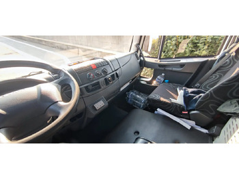 Photo d'intérieur 1: Camion fourgon IVECO EUROCARGO 75E21