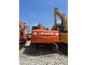 Pelle sur chenille Hitachi ZX200: photos 5