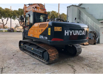 Pelle sur chenille HYUNDAI