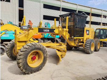 Niveleuse CATERPILLAR 140H: photos 2