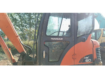 DOOSAN dx60 - crédit-bail DOOSAN dx60: photos 5