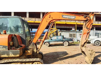 DOOSAN dx60 - crédit-bail DOOSAN dx60: photos 2