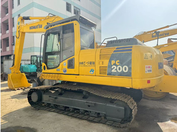 Pelle sur chenille KOMATSU PC200-8