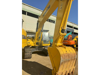 Pelle sur chenille KOMATSU PC200-8: photos 3