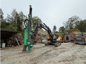 Pelle sur chenille VOLVO EC250DL