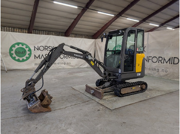 Mini pelle VOLVO ECR18