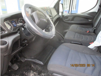 Fourgon utilitaire IVECO Daily 35S16V: photos 5