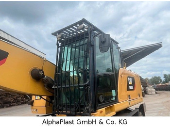 Pelle sur pneus CATERPILLAR MH3024