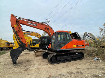 Pelle sur chenille DOOSAN DX150