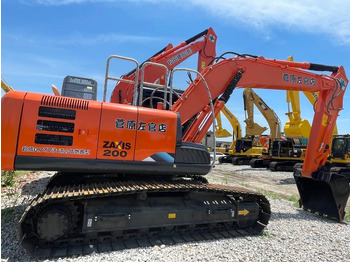 Pelle sur chenille HITACHI ZX200