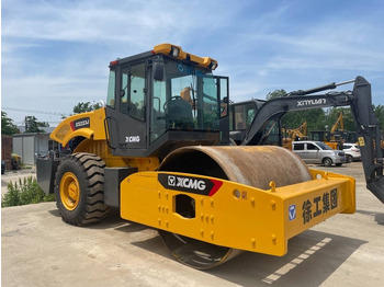 Compacteur à pieds de mouton/ Monocylindre XCMG XS223J