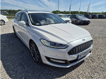 Voiture FORD