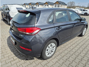 Voiture à hayon HYUNDAI I30 HATCHBACK: photos 4