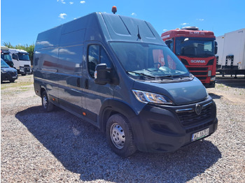 Fourgon utilitaire OPEL