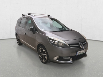 Voiture RENAULT