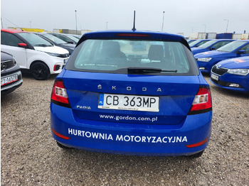 Voiture à hayon SKODA FABIA HATCHBACK: photos 5