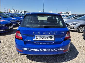Voiture à hayon SKODA FABIA HATCHBACK: photos 5