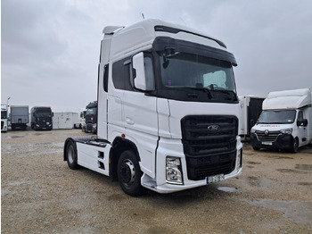 Tracteur routier FORD