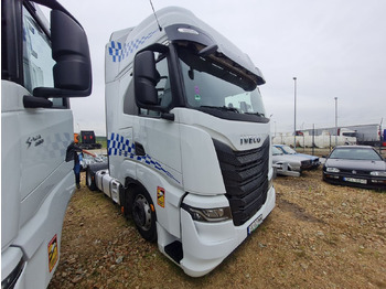 Tracteur routier IVECO