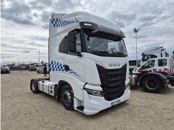 Tracteur routier IVECO