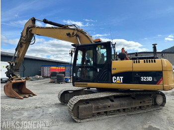 Pelle CATERPILLAR 323D