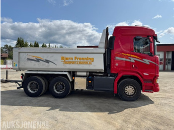 2018 Scania R580 GODT UTSTYRT TIPPBIL MED 3 AKSLET HENGER - crédit-bail 2018 Scania R580 GODT UTSTYRT TIPPBIL MED 3 AKSLET HENGER: photos 5