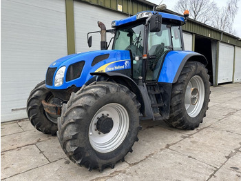 Tracteur agricole NEW HOLLAND TVT