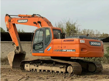 Pelle sur chenille DOOSAN DH150W